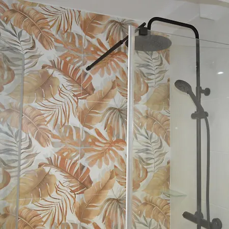 Greco 8 Guest house